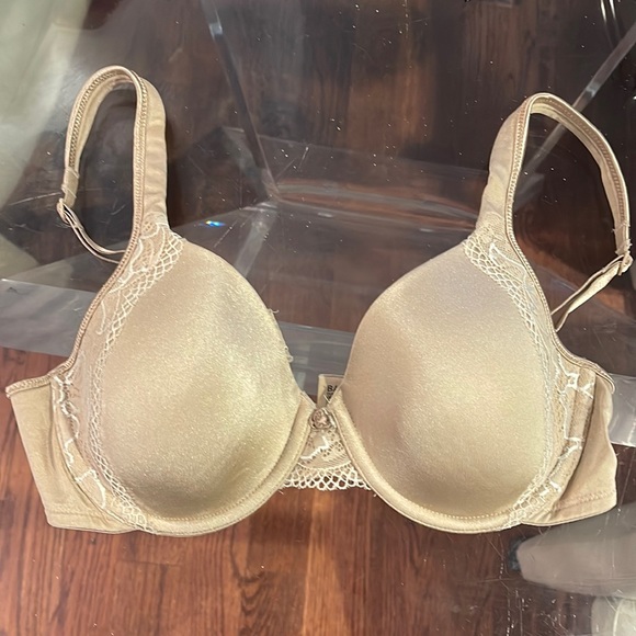 Bali tan satin with lace trim wire slight pad bra 34b - Picture 1 of 3